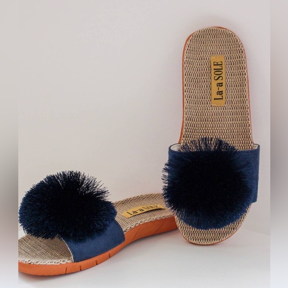 NEW! LA-a SOLE Seafoam Blue Fringe Playful Unique Pom Pom Sandals 8 9 - Picture 11 of 13